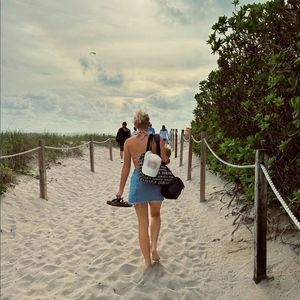 Meet your Posher, Layla